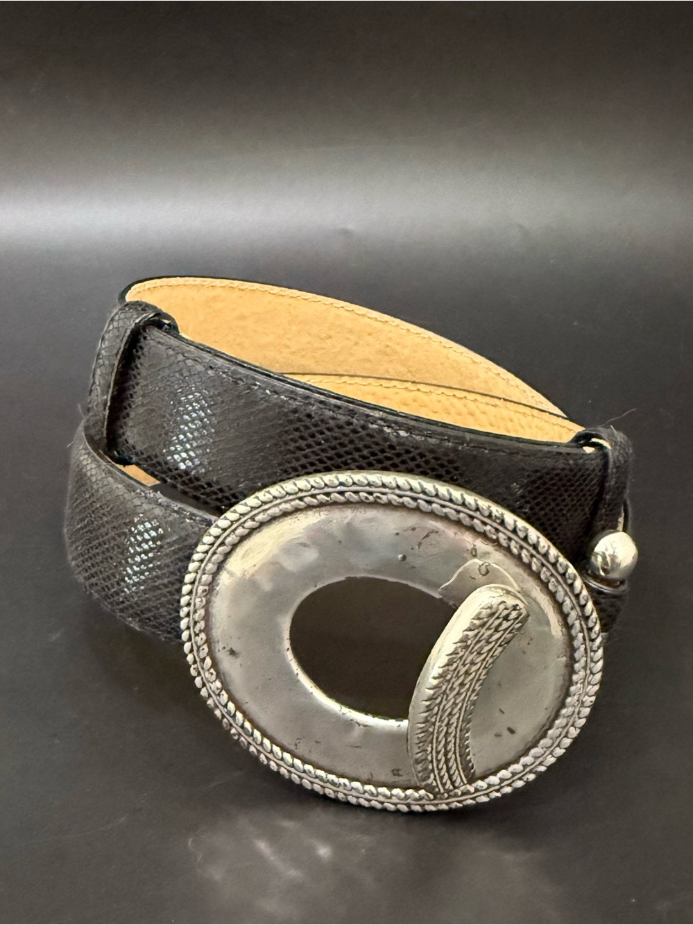 Silver-plated Oval Toggle Buckle Black Leather Lined Adjustable Belt Size S